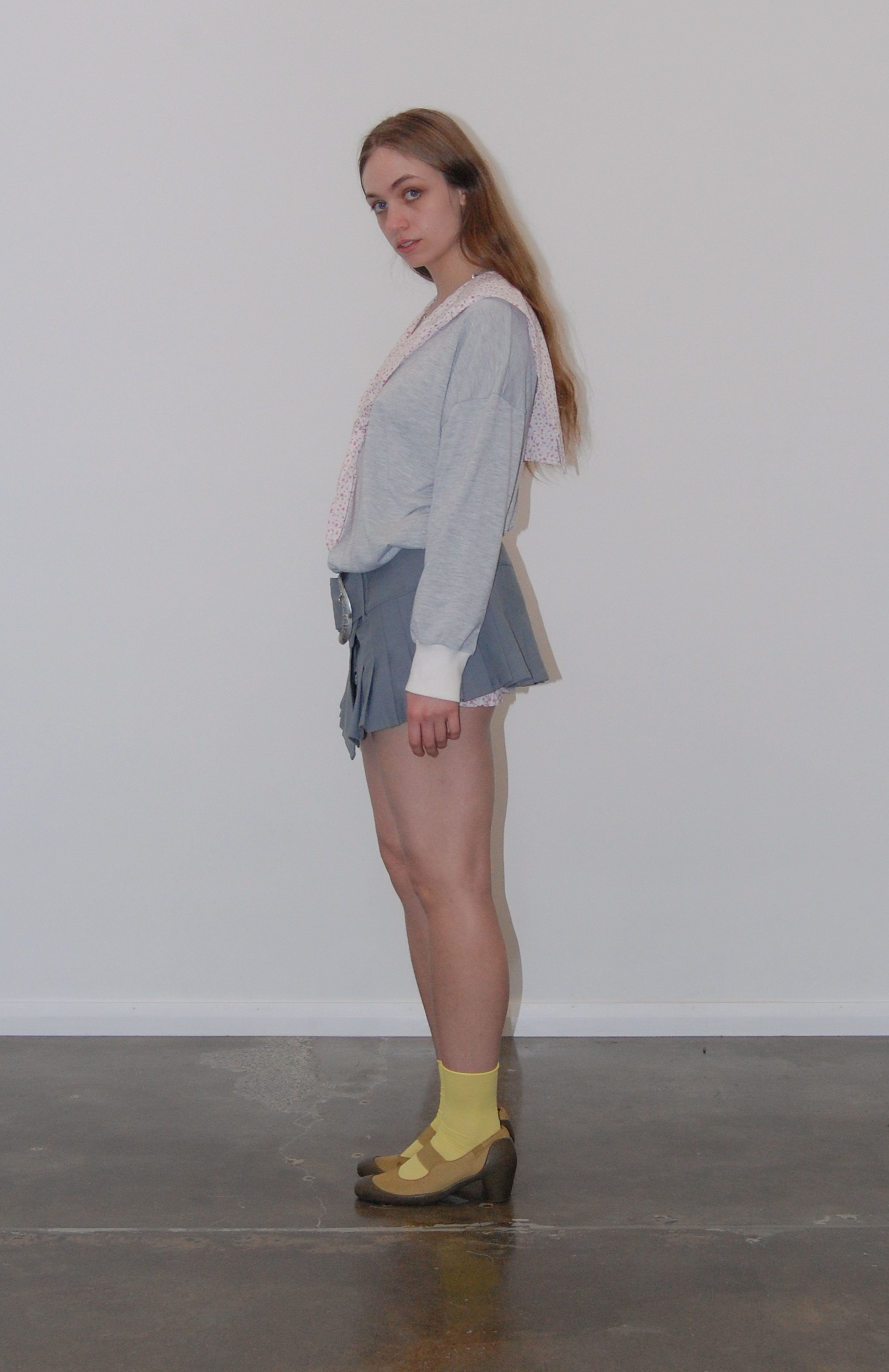 Maroske peech Oversized soft knit grey marle jersey sweater with romantic cotton floral V-neckline sailor collar. features complimentary white rib accent cuffs and hem. This cosy style is a glamorous winter alternative that can be easily dressed up or down. Perfect for provoking a glamorous yet bitter sweat adventure.