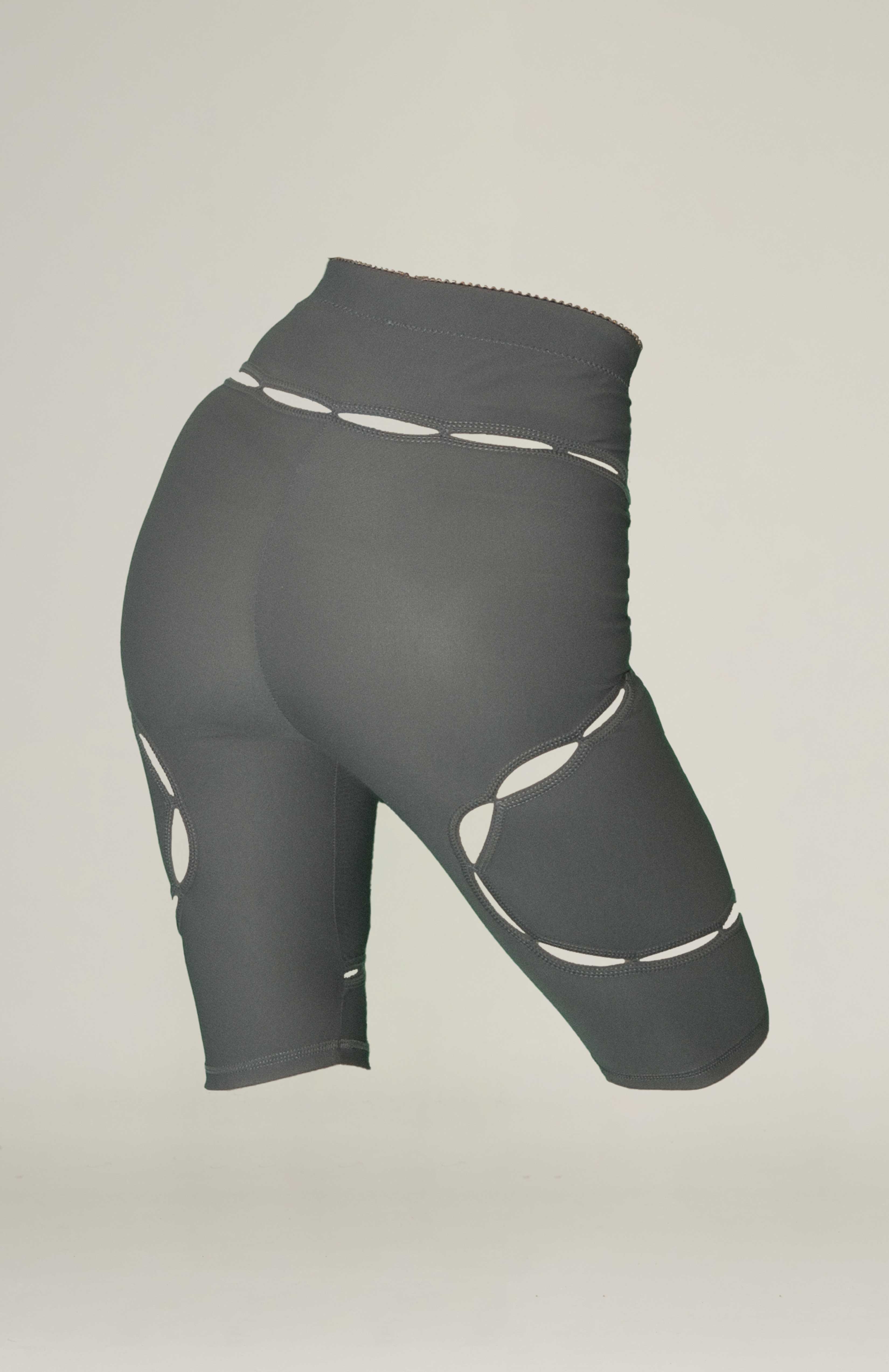 Slate high waisted bike shorts with complimentary curved Key-hole design lines that wraps around the leg and thigh. Features, Branded Maroske Peech soft elasticated waistband with scalloped hem.